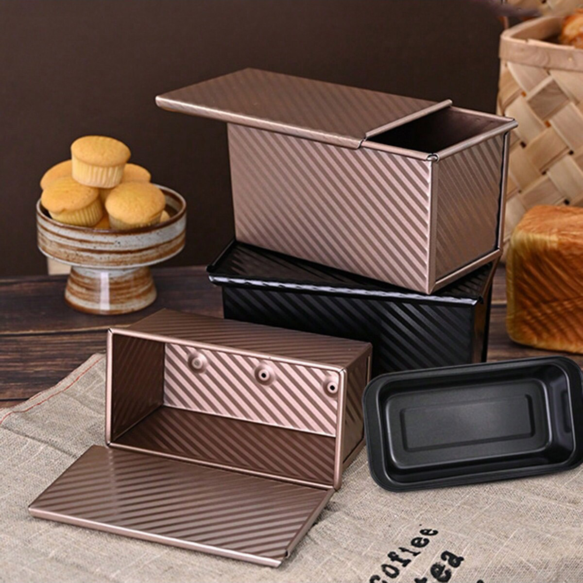蓋付き金色のパン型1個 - ノンスティック、錆びない。 完璧 - Kitchen And Baking Equipment のレビューと価格