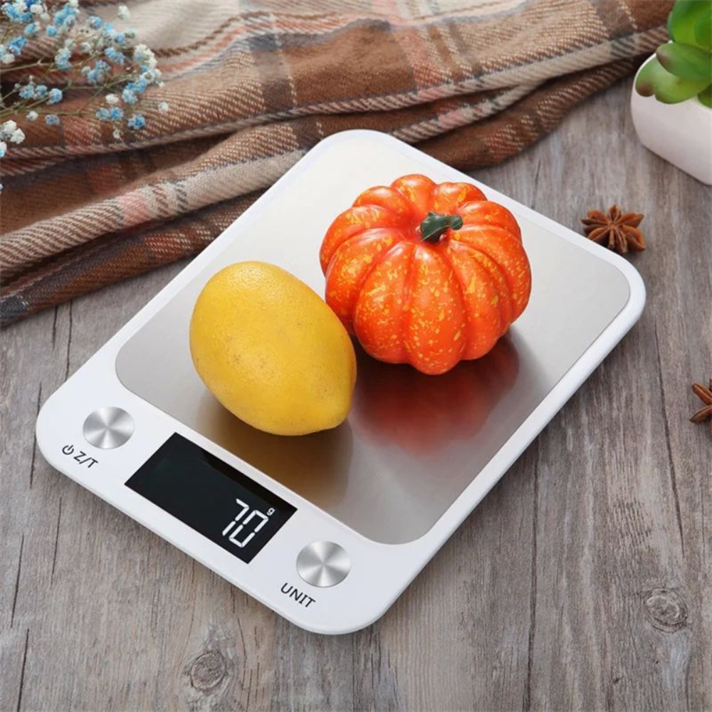 ステンレス製電子キッチンスケール 充電式 LEDディスプレイ - Kitchen Baking Unit のレビューと価格